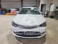 2016 Chrysler 200 фото