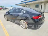 2016 Chrysler 200 photo