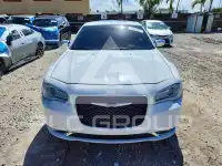 2016 Chrysler 300 фото
