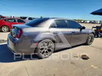 2016 Chrysler 300 photo