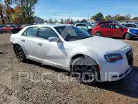 2016 Chrysler 300 фото