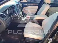 2016 Chrysler 300 фото