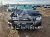 2016 Chrysler 300 фото