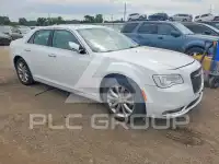 2016 Chrysler 300 photo