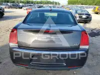 2016 Chrysler 300 фото