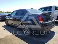 2016 Chrysler 300 фото