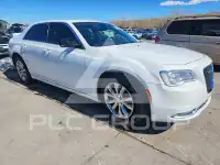 2016 Chrysler 300 фото