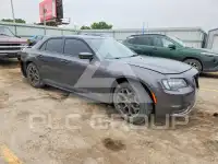 2016 Chrysler 300 фото