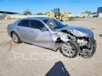 2016 Chrysler 300 фото