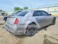 2016 Chrysler 300 фото