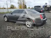 2016 Chrysler 300 фото