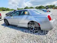 2016 Chrysler 300 photo