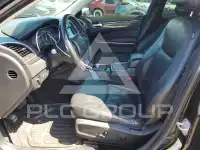 2016 Chrysler 300 фото