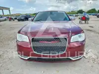 2016 Chrysler 300 фото