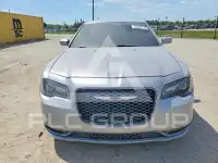 2016 Chrysler 300 фото