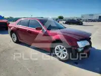 2016 Chrysler 300 photo