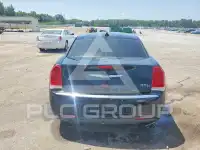 2016 Chrysler 300 фото