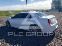 2016 Chrysler 300 фото