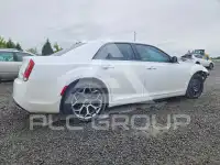 2016 Chrysler 300 photo