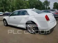 2016 Chrysler 300 photo