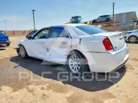 2016 Chrysler 300 фото