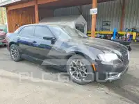 2016 Chrysler 300 фото