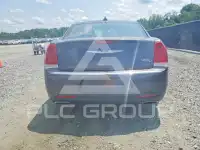 2016 Chrysler 300 photo