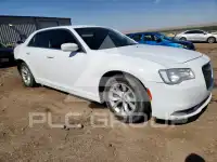 2016 Chrysler 300 фото