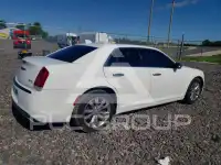 2016 Chrysler 300 фото