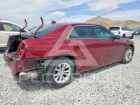 2016 Chrysler 300 фото