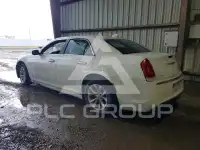 2016 Chrysler 300 photo