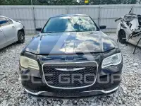 2016 Chrysler 300 фото