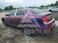 2016 Chrysler 300 фото