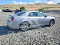 2016 Chrysler 300 фото