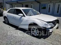 2016 Chrysler 300 фото