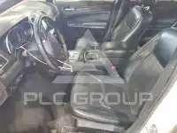 2016 Chrysler 300 фото