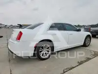 2016 Chrysler 300 фото