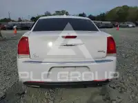 2016 Chrysler 300 фото