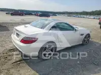 2016 Mercedes Benz SLK-Class photo