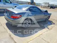 2016 Mercedes Benz SLK-Class фото