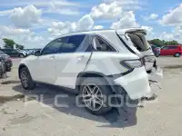 2016 Mercedes Benz GLC-Class фото