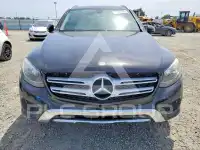 2016 Mercedes Benz GLC-Class фото