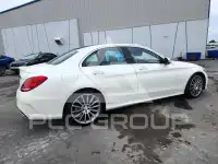 2016 Mercedes Benz C-Class photo