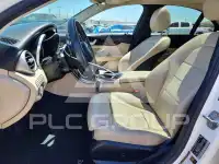 2016 Mercedes Benz C-Class photo