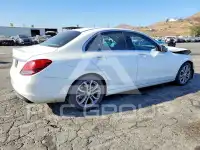 2016 Mercedes Benz C-Class photo