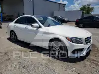 2016 Mercedes Benz C-Class photo