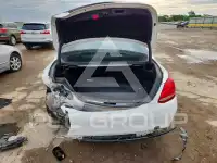 2016 Mercedes Benz C-Class фото