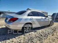 2016 Mercedes Benz C-Class photo