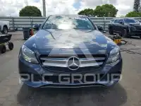 2016 Mercedes Benz C-Class photo