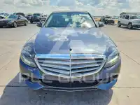 2016 Mercedes Benz C-Class photo